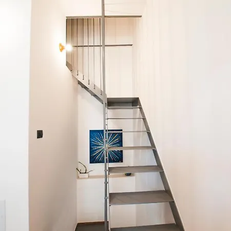 Just Here - Lascia Fare A Dio 아파트 바리