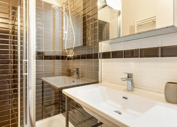 Just Here - Lascia Fare A Dio Bari